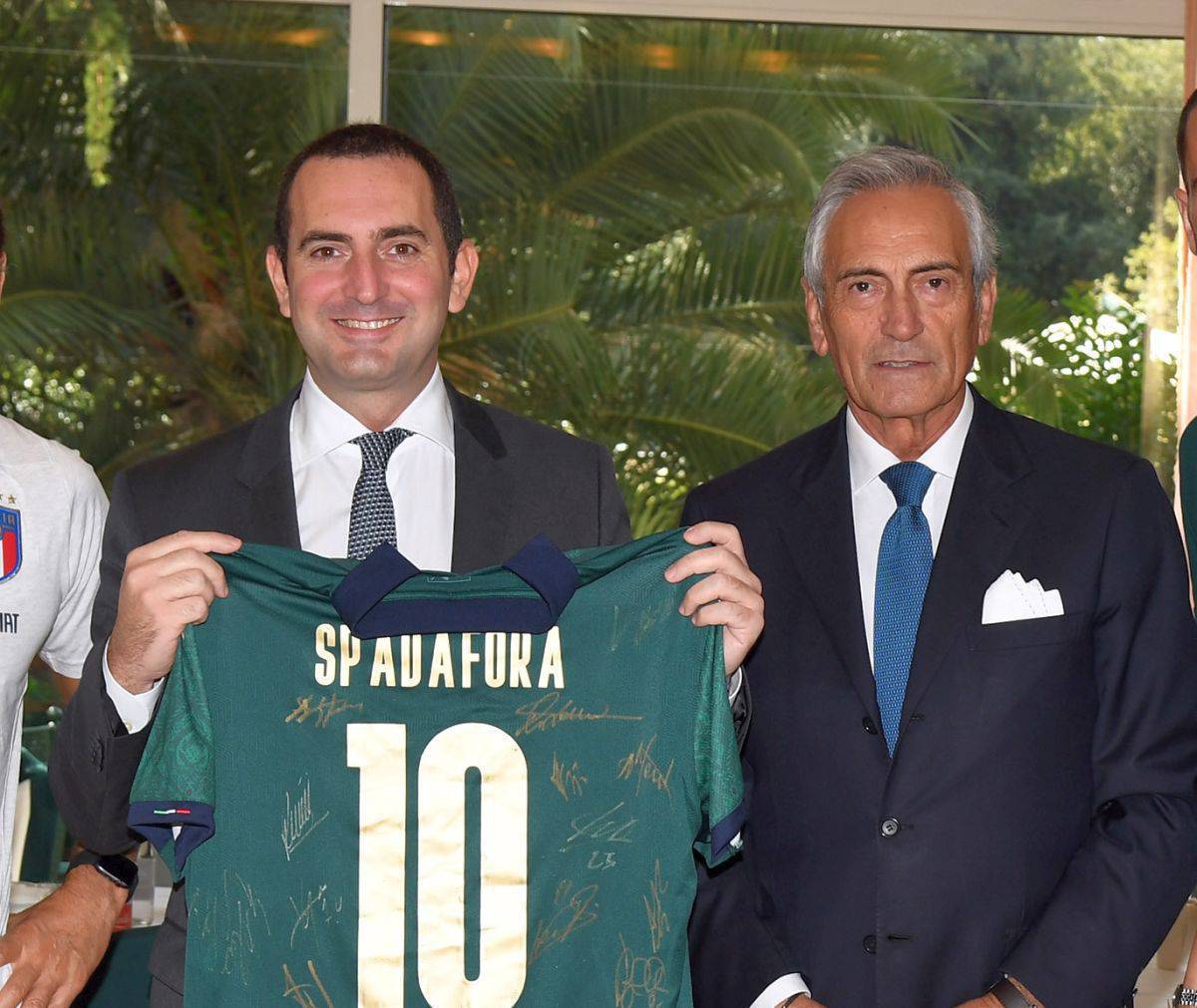 Serie A, Spadafora avverte: "I calciatori sono preoccupati"