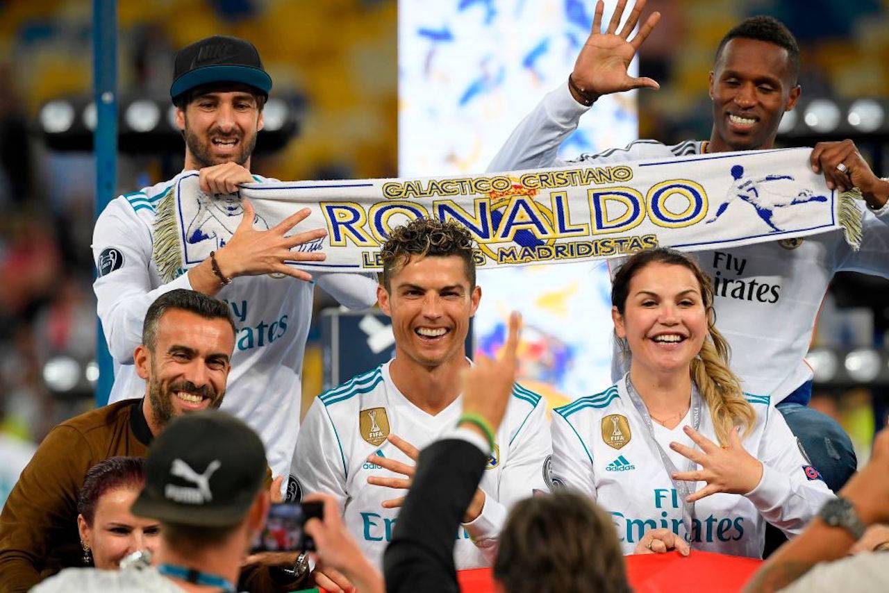 Cristiano Ronaldo, la sorella rivela: "Eravamo poveri, i topi mi mordevano"