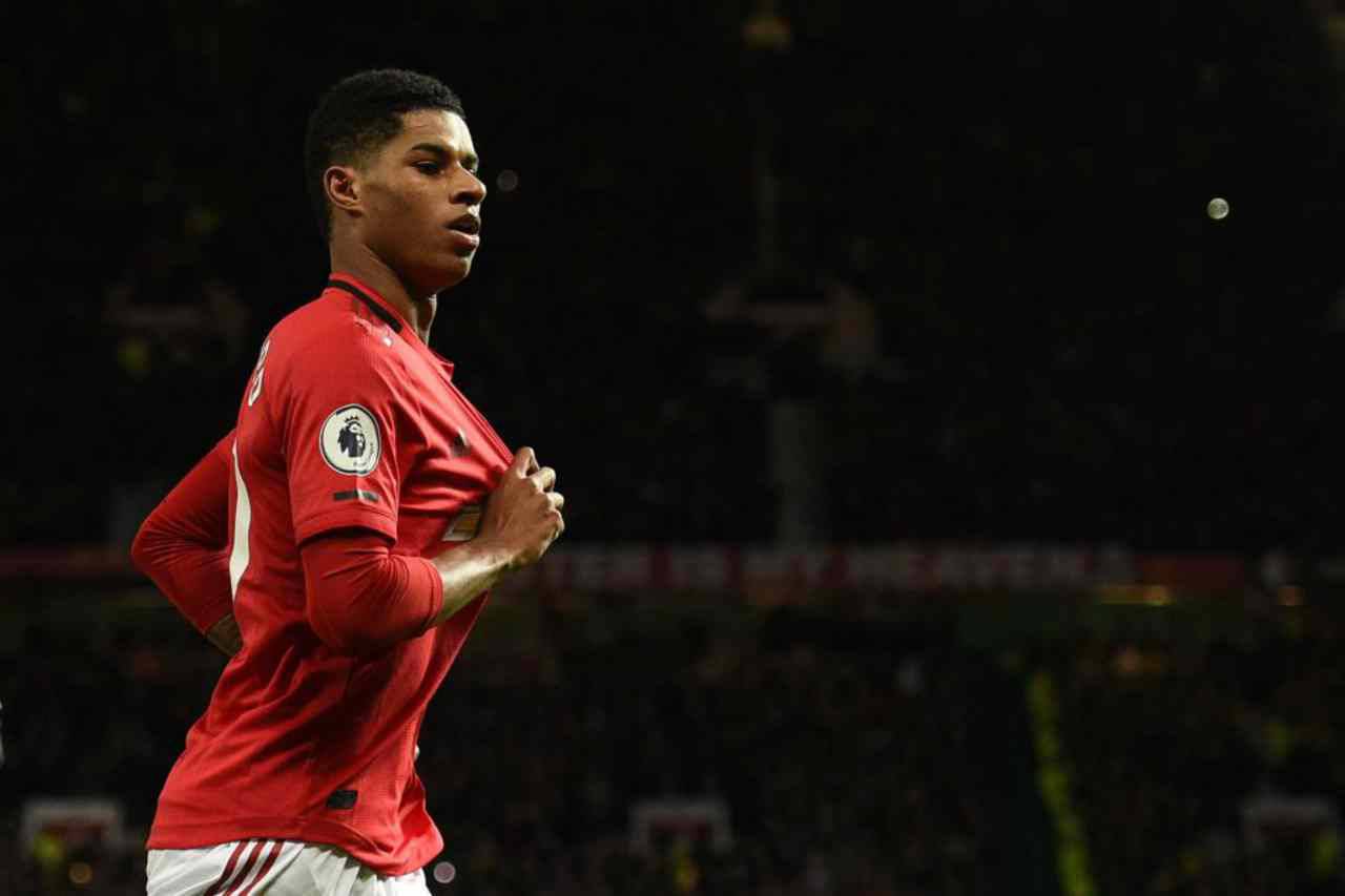 Boris Johnson contro Marcus Rashford: niente pasti gratis nelle scuole d'estate