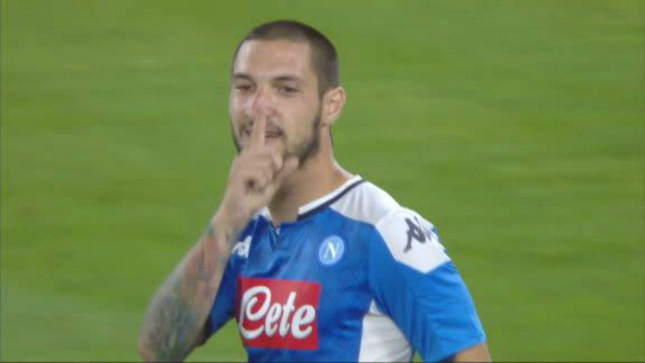 Napoli-Juve, Politano esulta contro la panchina bianconera: l'agente spiega il gesto