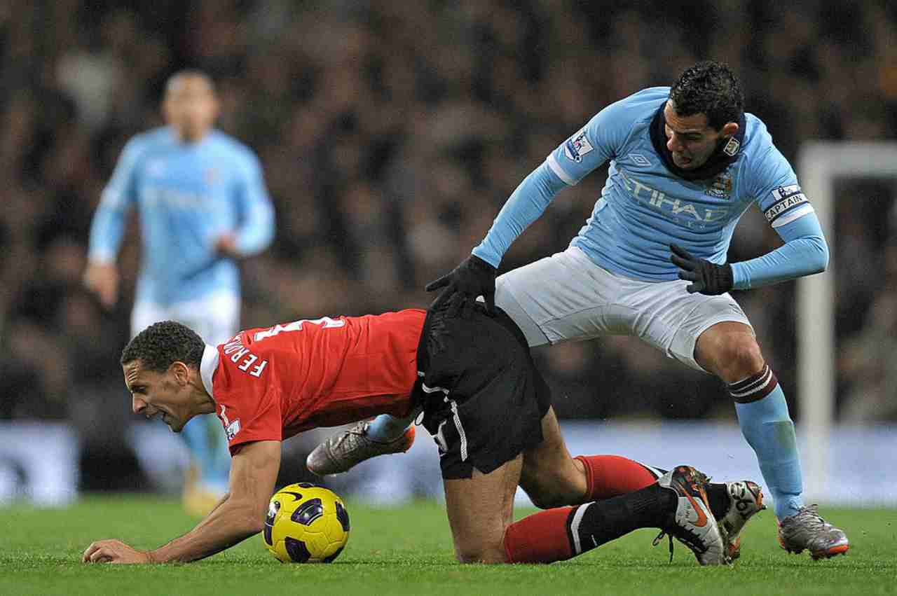 La foto che vede protagonisti Tevez e Rio Ferdinand