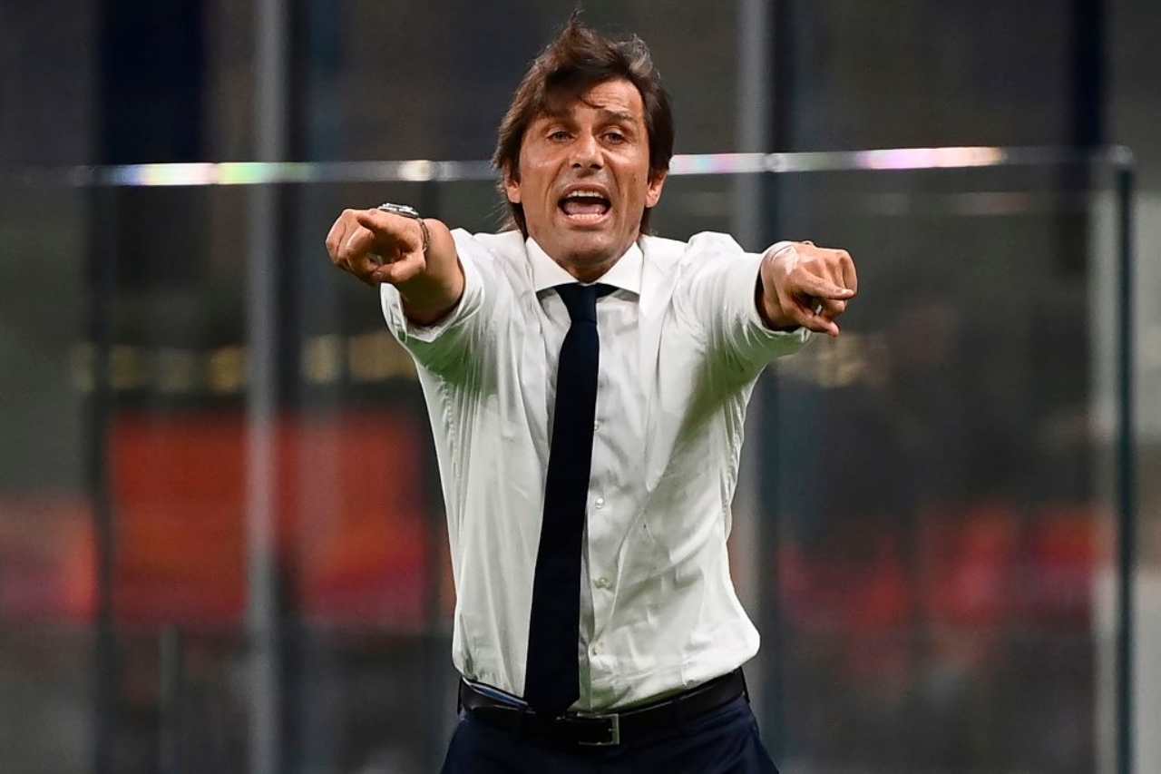Conte, gli auguri della Juventus dividono i social (Getty Images)