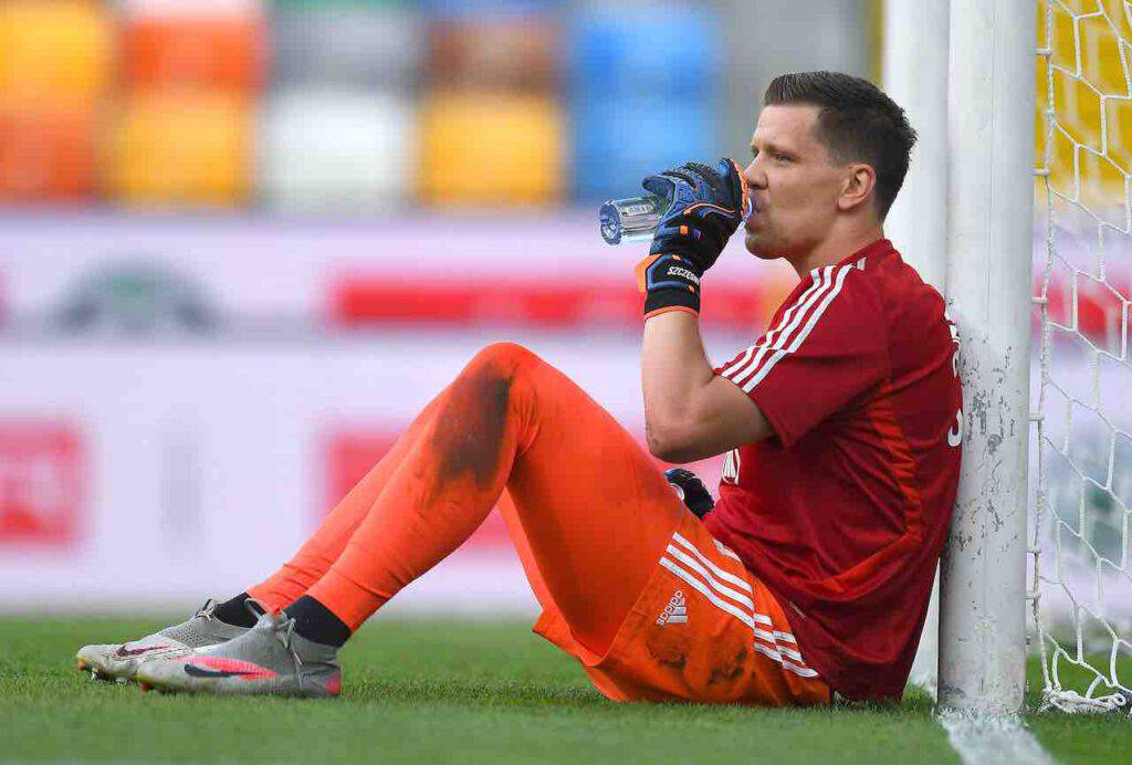 Gag divertente fra Szczesny e Sarri a Sky Sport (Getty Images)