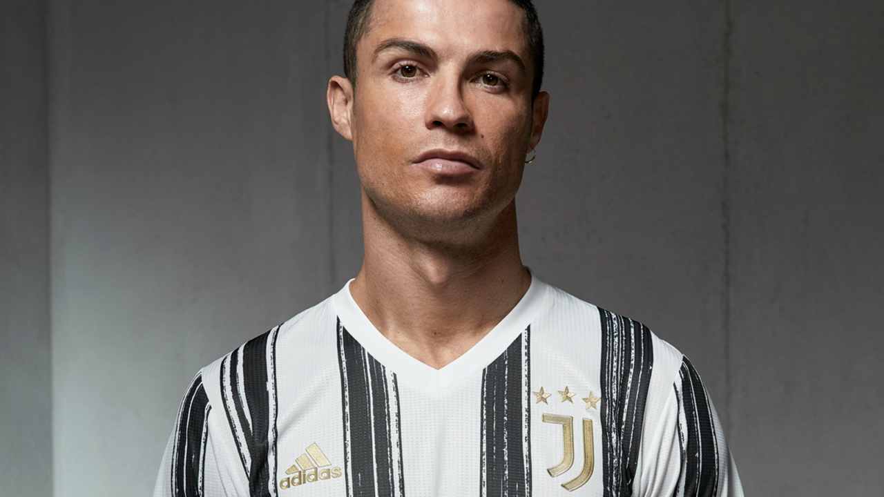 Juventus, le nuove maglie per la stagione 2020-21 - Foto