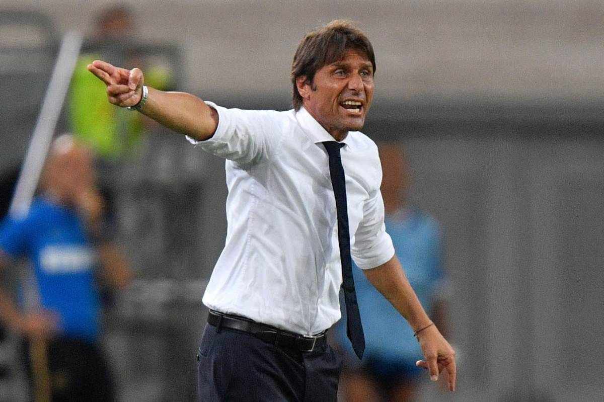 Antonio Conte nel post partita contro il Siviglia (Getty Images)