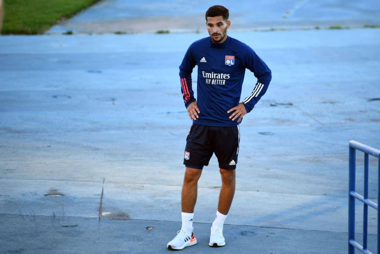 Houssem Aouar. Obiettivo per il centrocampo della Juventus e del Real Madrid (Getty Images)