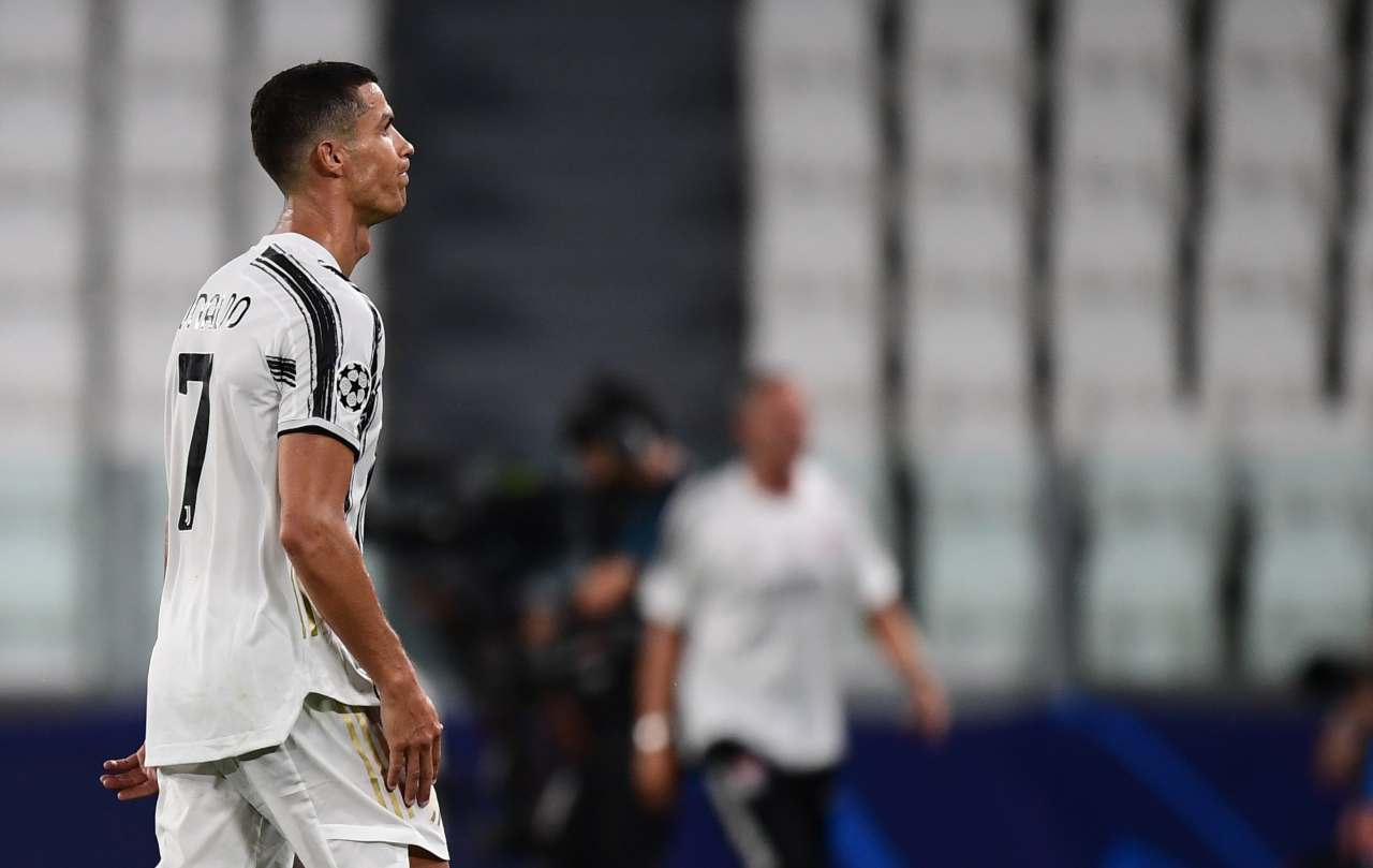 Cristiano Ronaldo valuta l'addio dalla Juve (Getty Images) 
