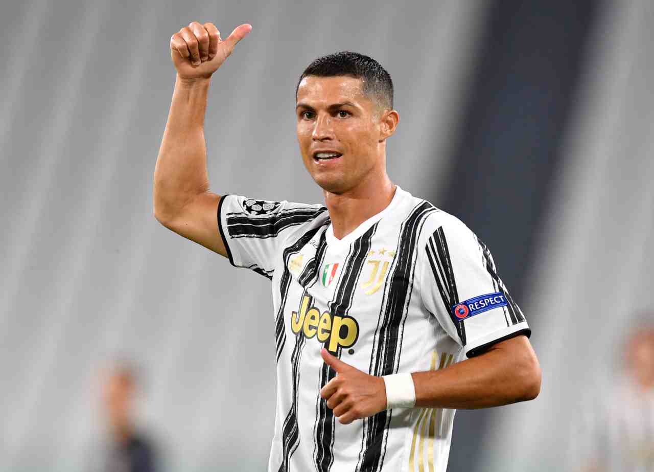 Cristiano Ronaldo favorevole all'arrivo di Dzeko (Getty Images) 