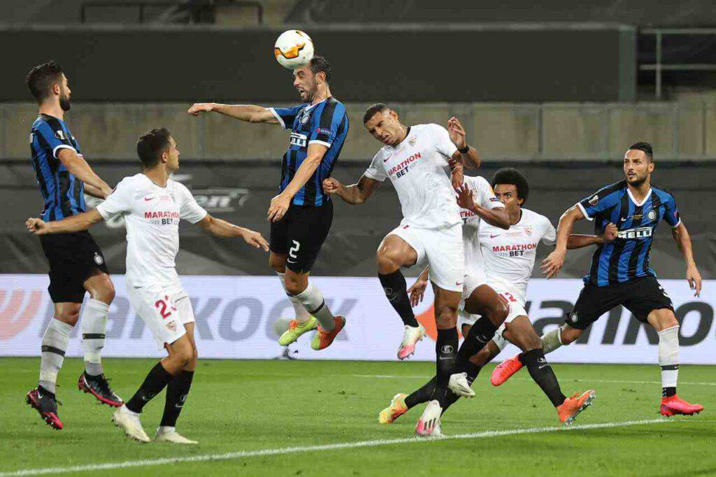 Antonio Conte nel post partita di Siviglia-Inter (Getty Images)