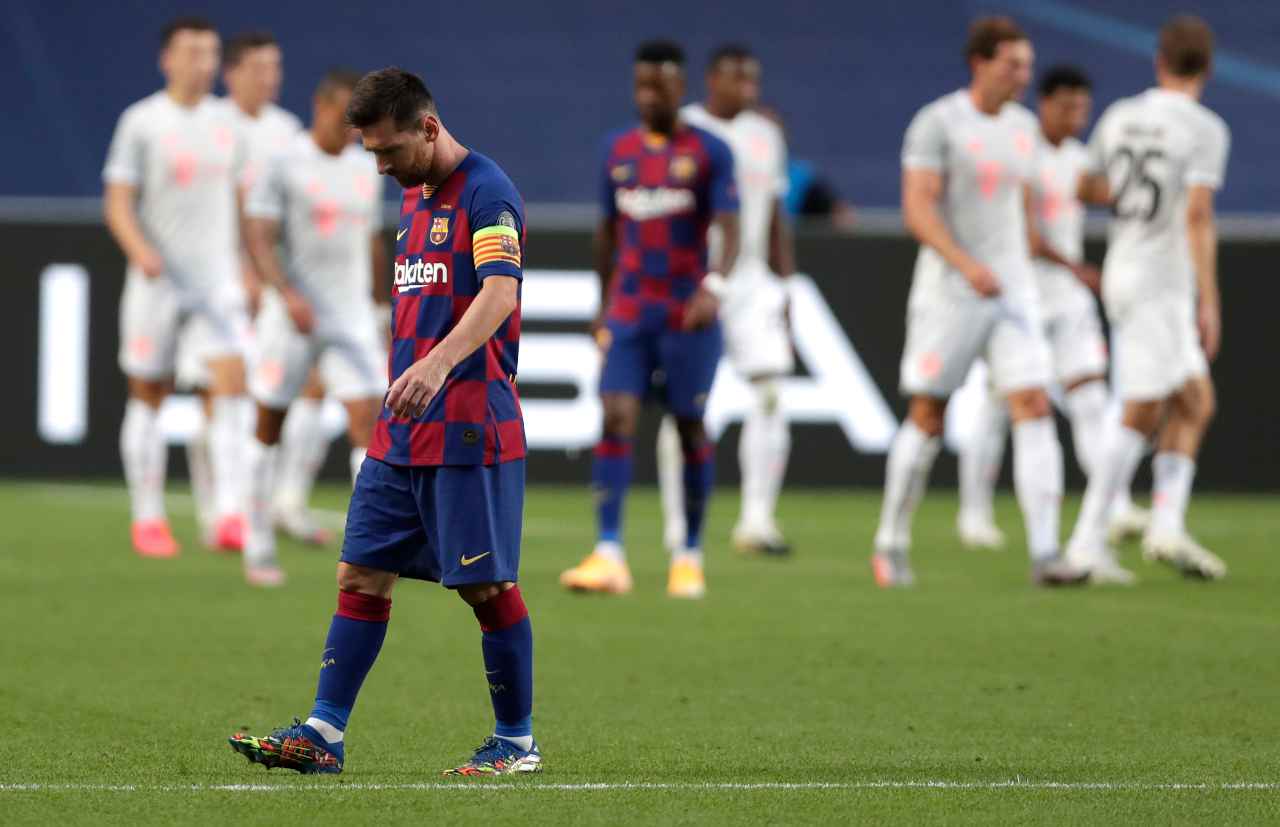 Messi, l'addio al Barcellona può costargli una sanzione FIFA: il parere legale