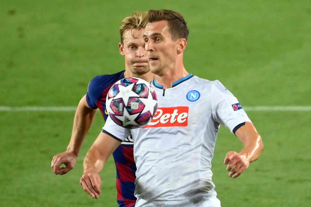 Calciomercato, asse Napoli-Roma: scambio Milik-Under, le cifre