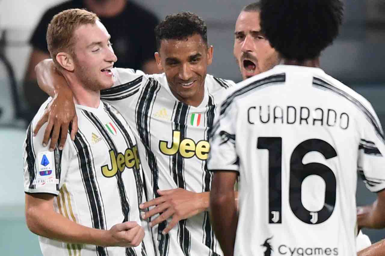 Juventus seconda maglia 2021-22