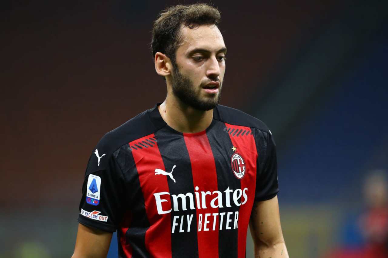 Calhanoglu, Milan lontano: spunta l'Inter (Getty Images) 