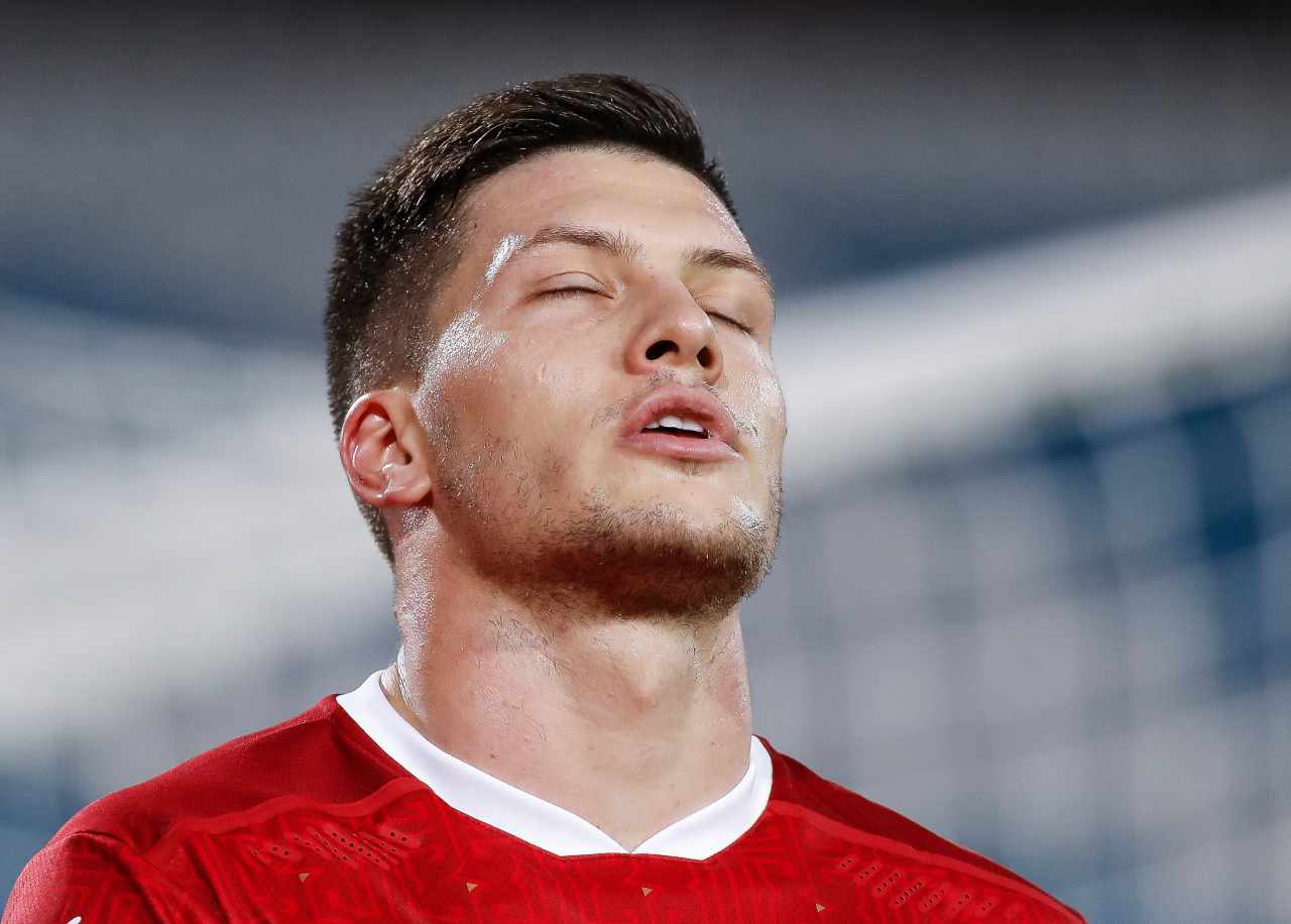 Real Madrid, Jovic violò la quarantena: cosa rischia il serbo