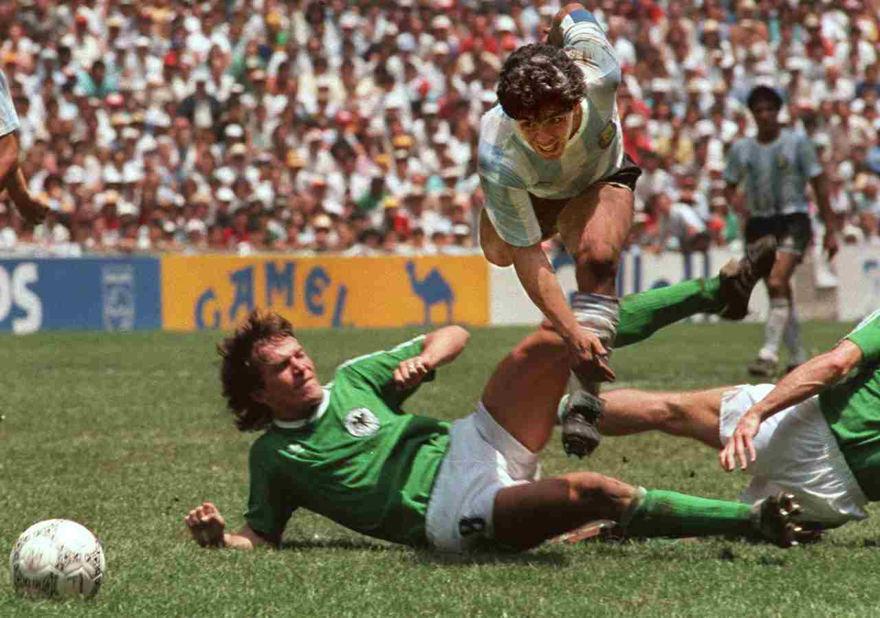 Maradona sfida Matthaus, la finale dell'Azteca