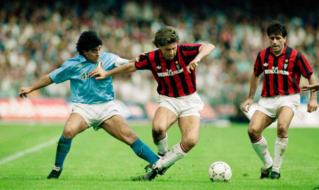 Maradona contro il Milan, la guerra dei mondi