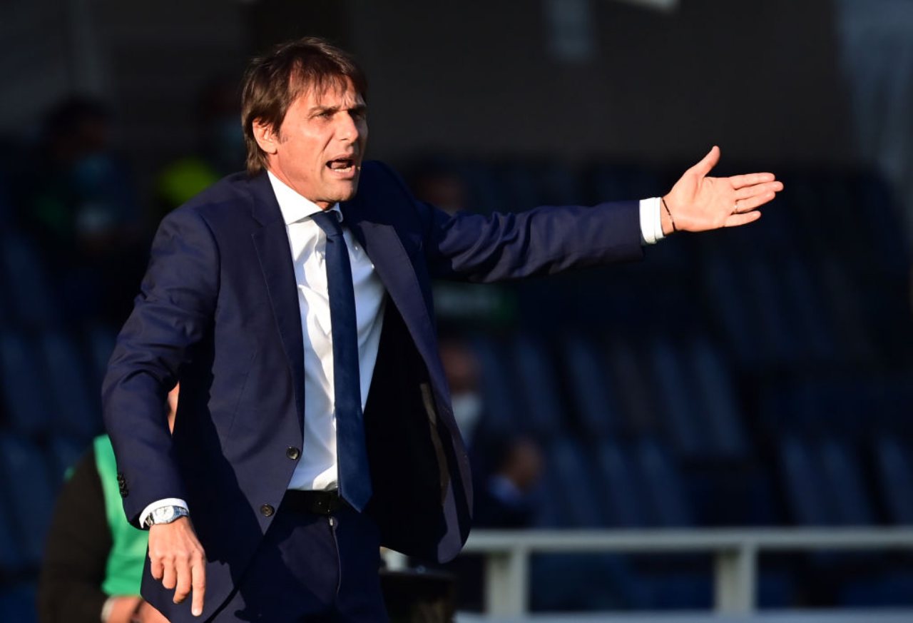 Antonio Conte nel post partita di Champions League (Getty Images)