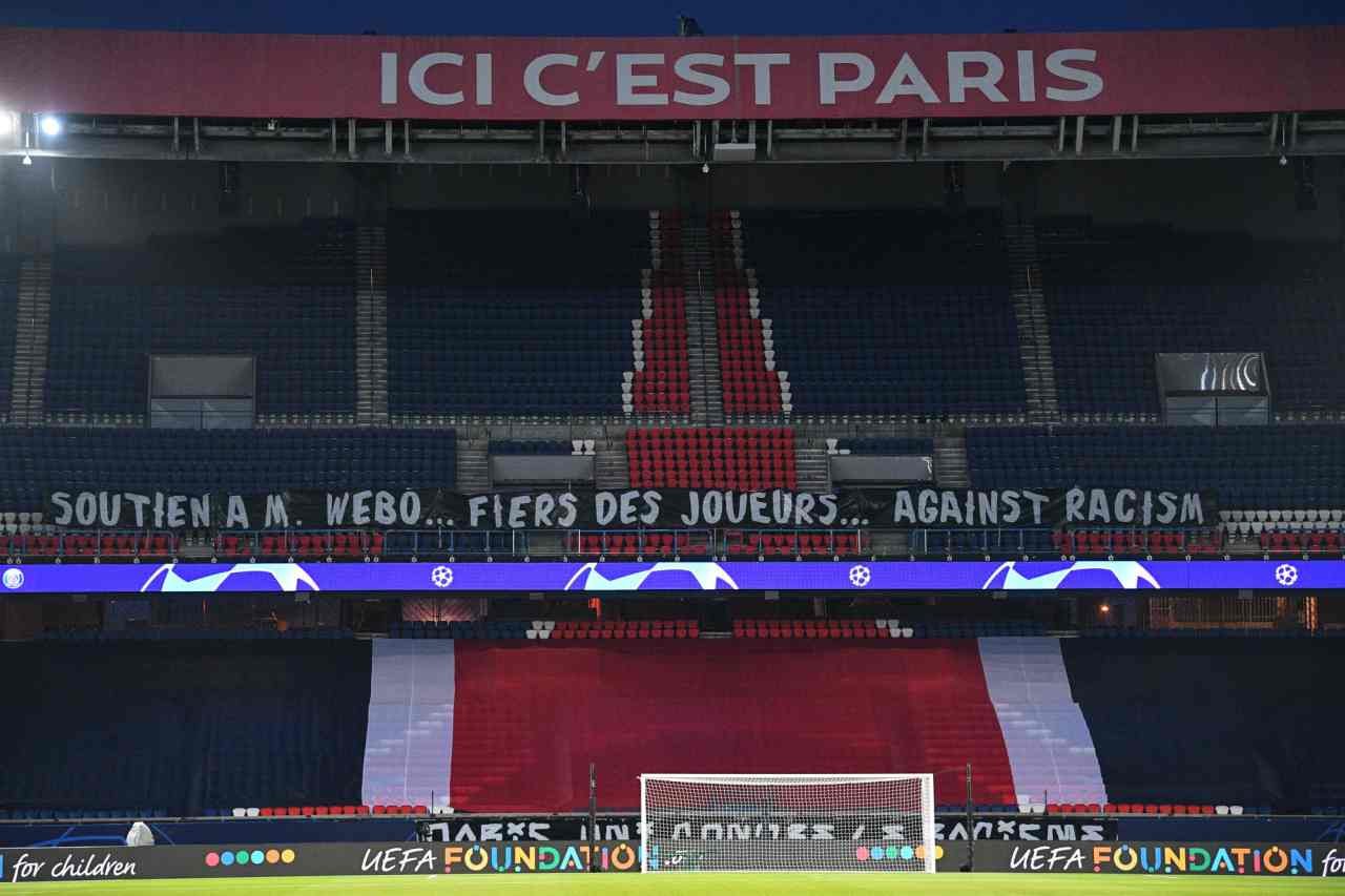 striscione webo parco dei prinicipi psg