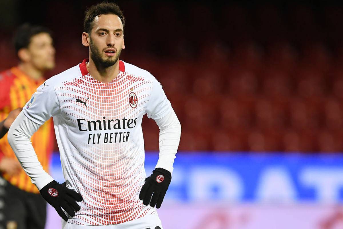 Calhanoglu Barcellona Milan 