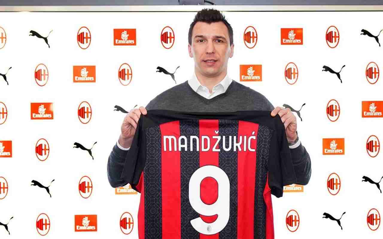 Mandzukic sfida la maledizione della 9 (Instagram Milan)