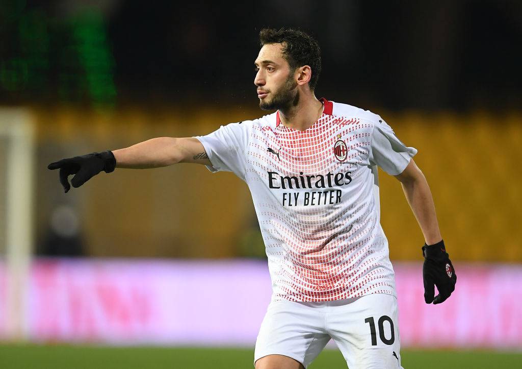 Calhanoglu e Donnarumma