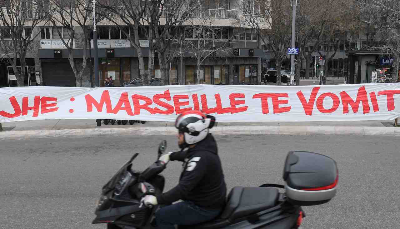 Marsiglia, il presidente attacca gli ultras: "Delinquenti, ma non mollo"
