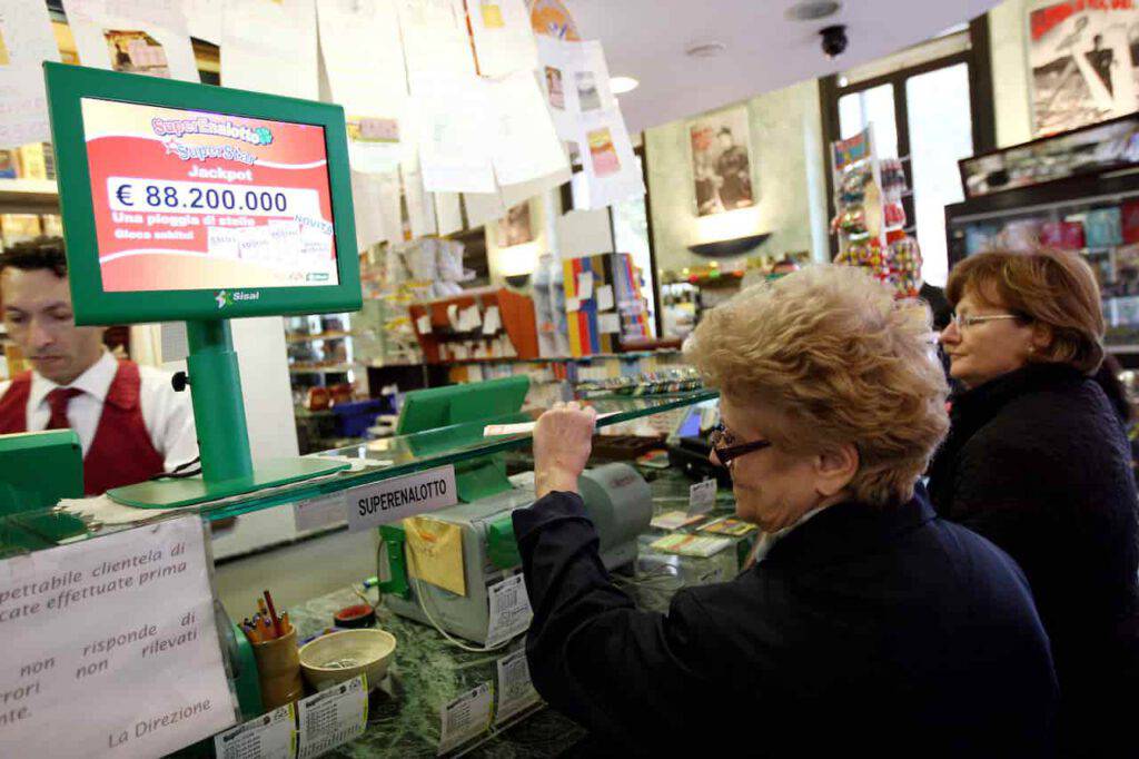 SuperEnalotto Lotto numeri martedì 9 marzo 2021 (Getty Images)