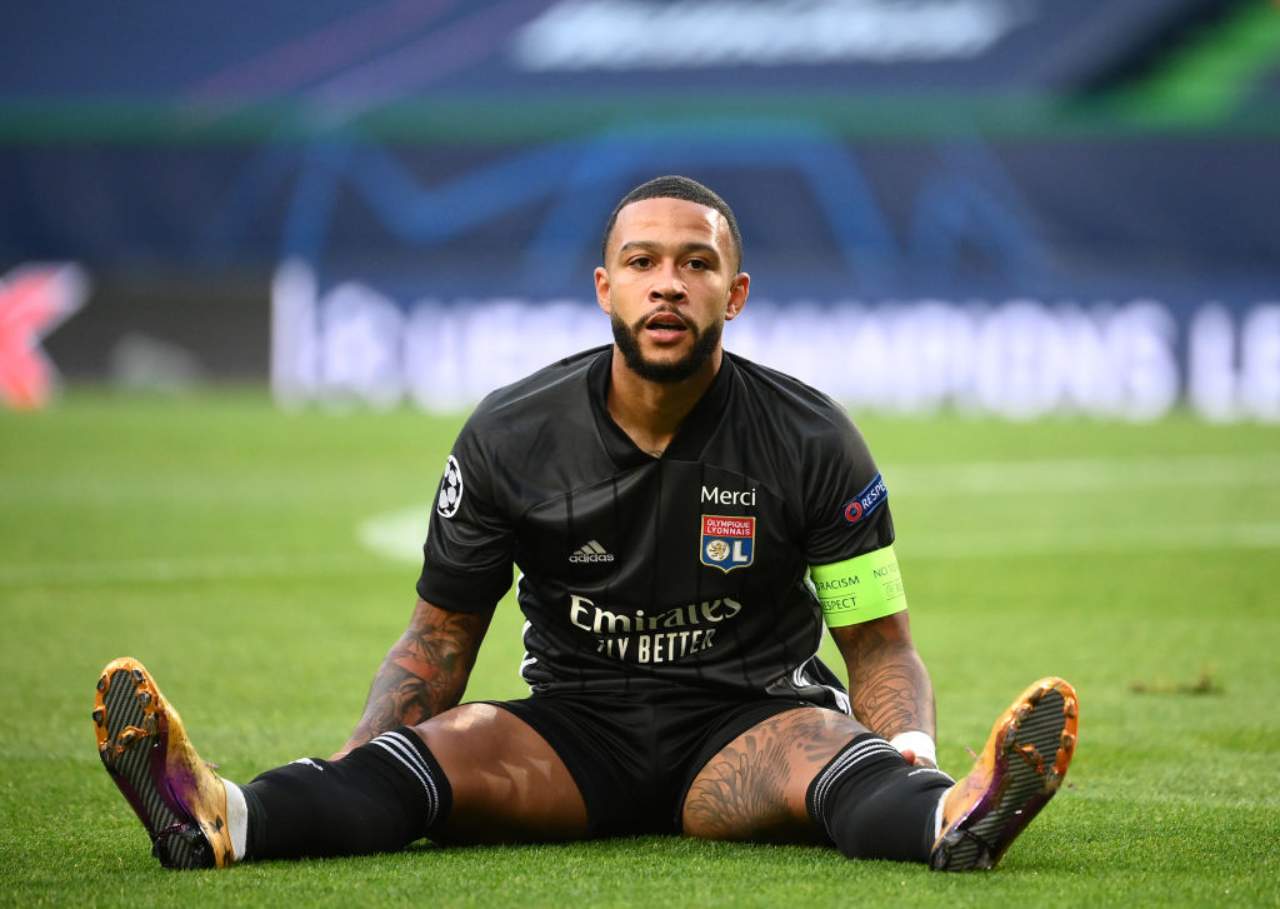 Depay Juventus PSG