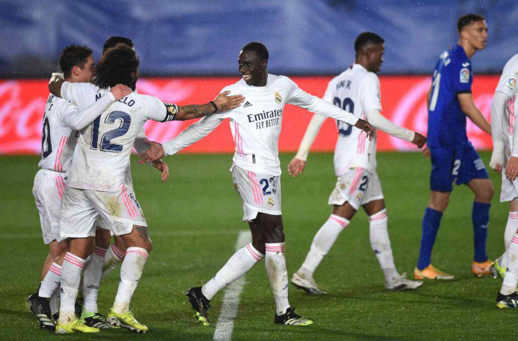 Real Madrid, Benzema e Mendy stendono il Getafe