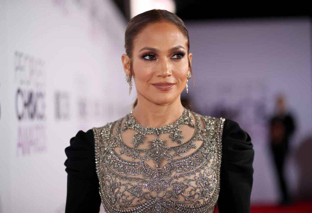 Jennifer Lopez meravigliosa sui social (Getty Images)