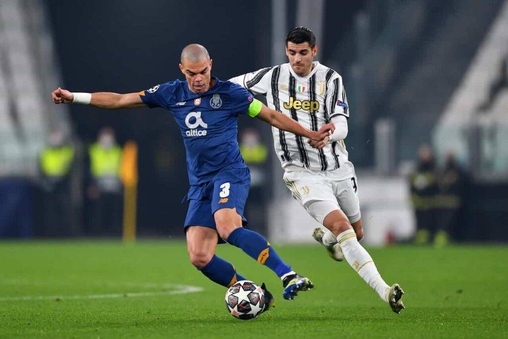 Juventus, The Independent pungola i bianconeri (Getty Images)