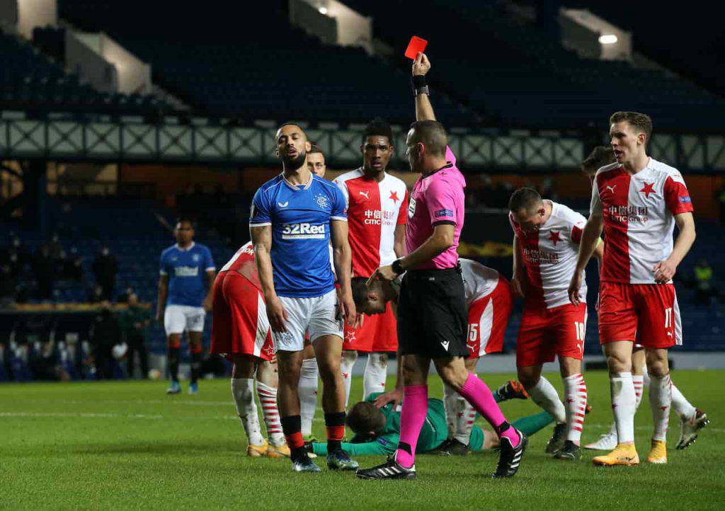 Kemar Roofe, entrata a gamba tesa in Rangers-Slavia Praga (Getty Images)