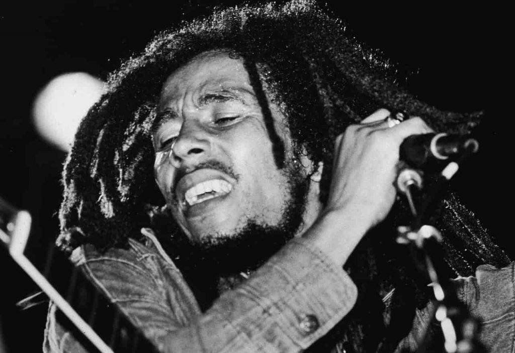 Ajax Bob Marley omaggio terza maglia (Getty Images)