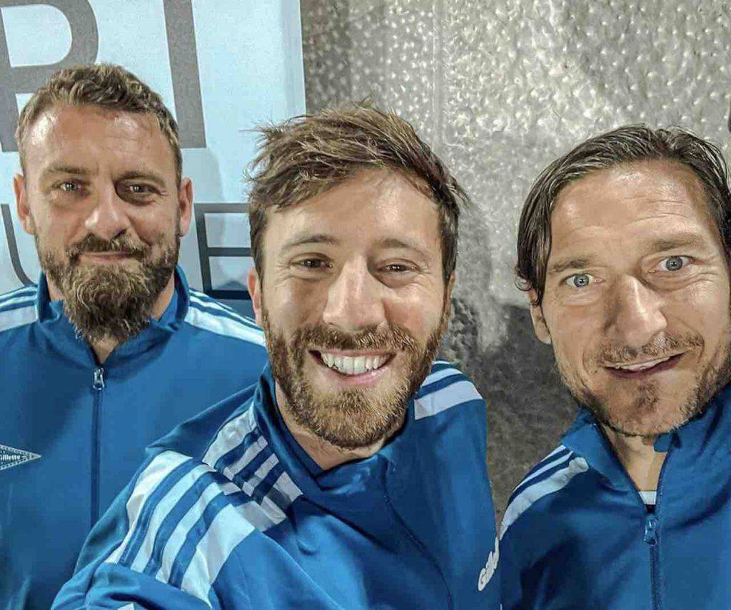 Bomber vs King Totti e Toni protagonisti (Instagram)