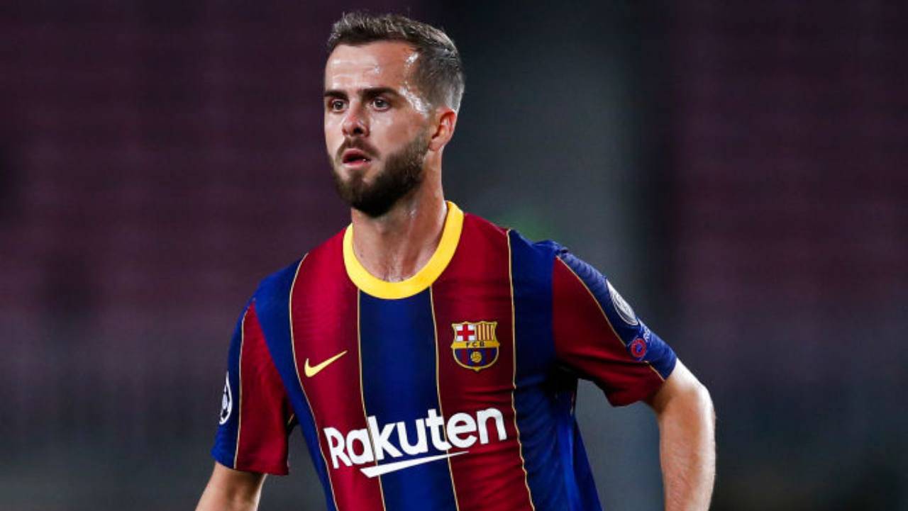 Pjanic centrocampista Barcellona