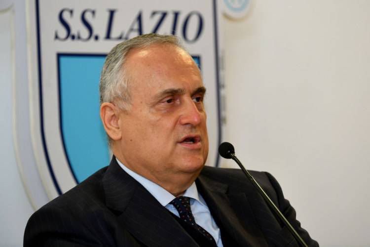 Claudio Lotito, squalificato per il caso tamponi Lazio (foto Getty)