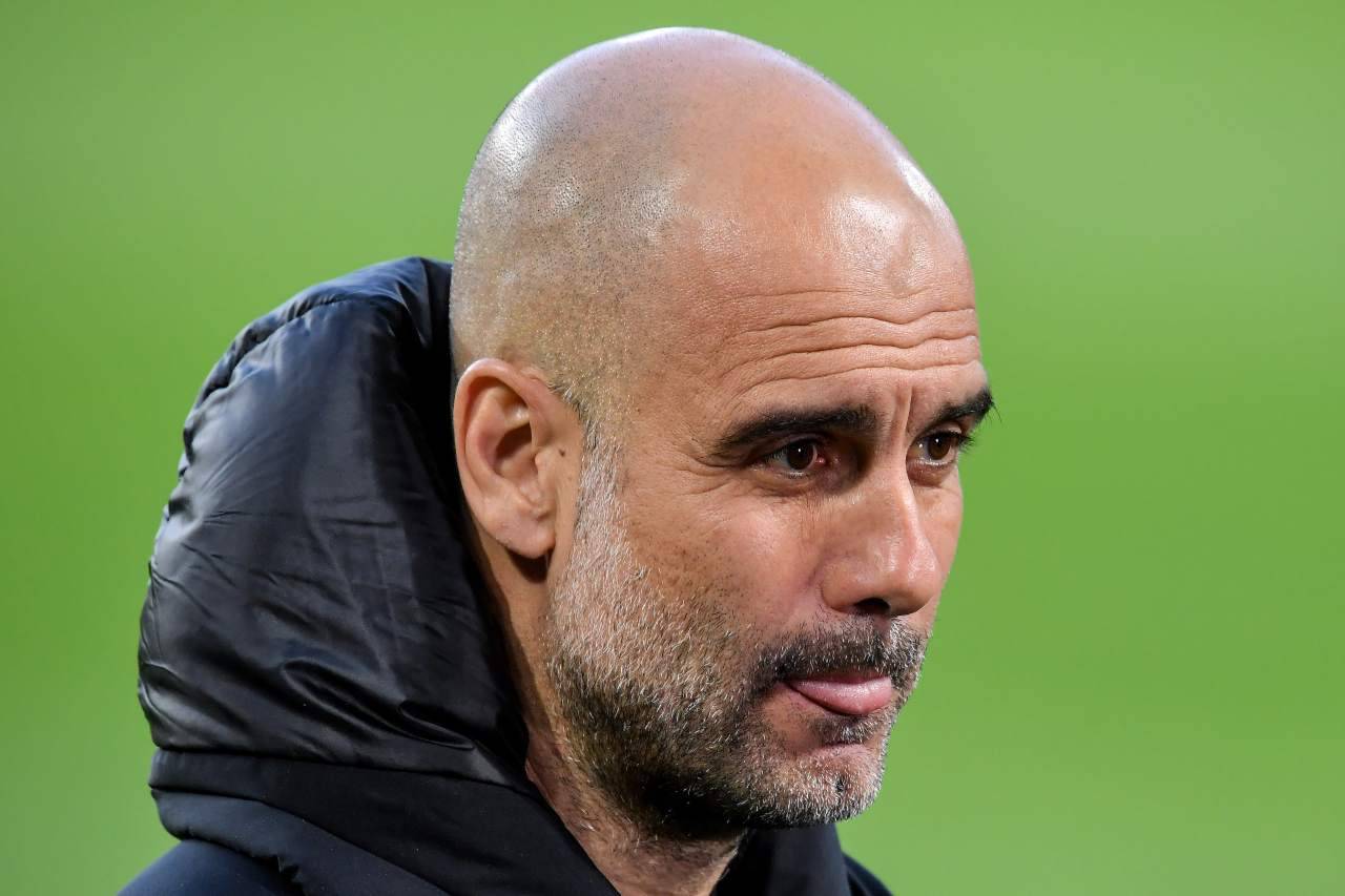 Pep Guardiola canta gli Oasis