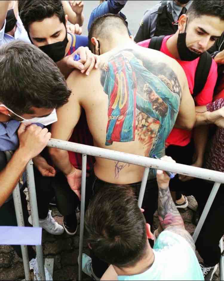 Tatuaggio autografo Messi 