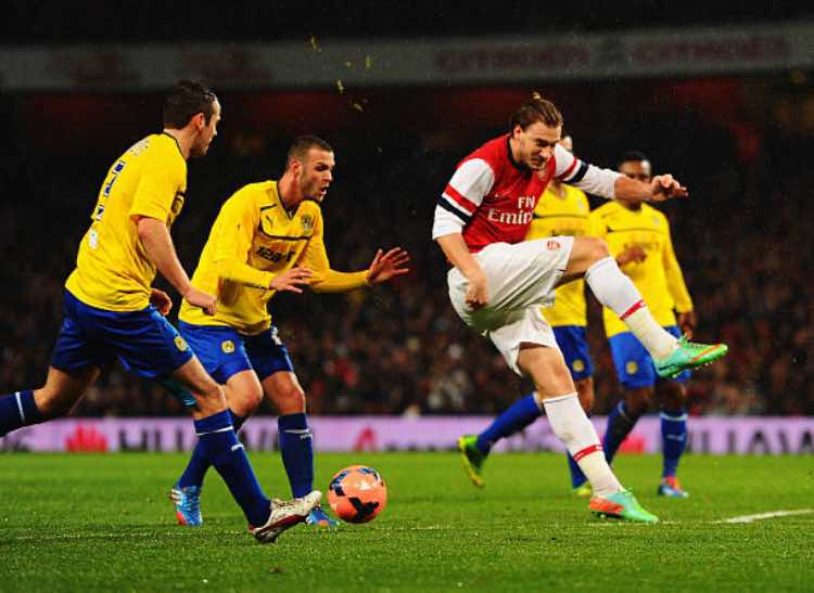 Bendtner Arsenal 