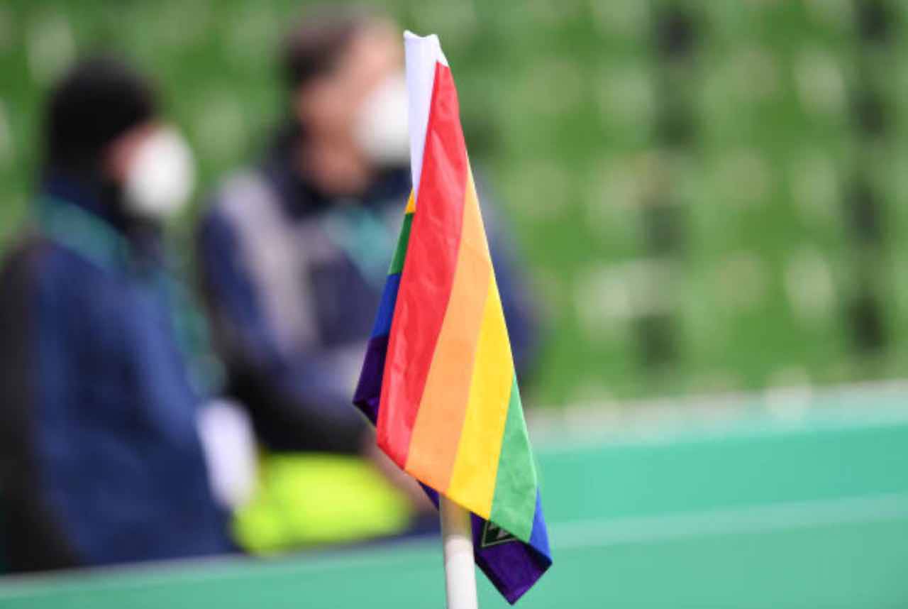 Colori LGBT, la decisione della UEFA