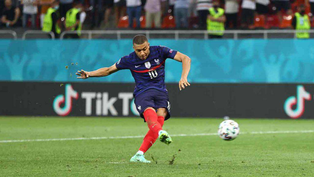 Mbappé rigore