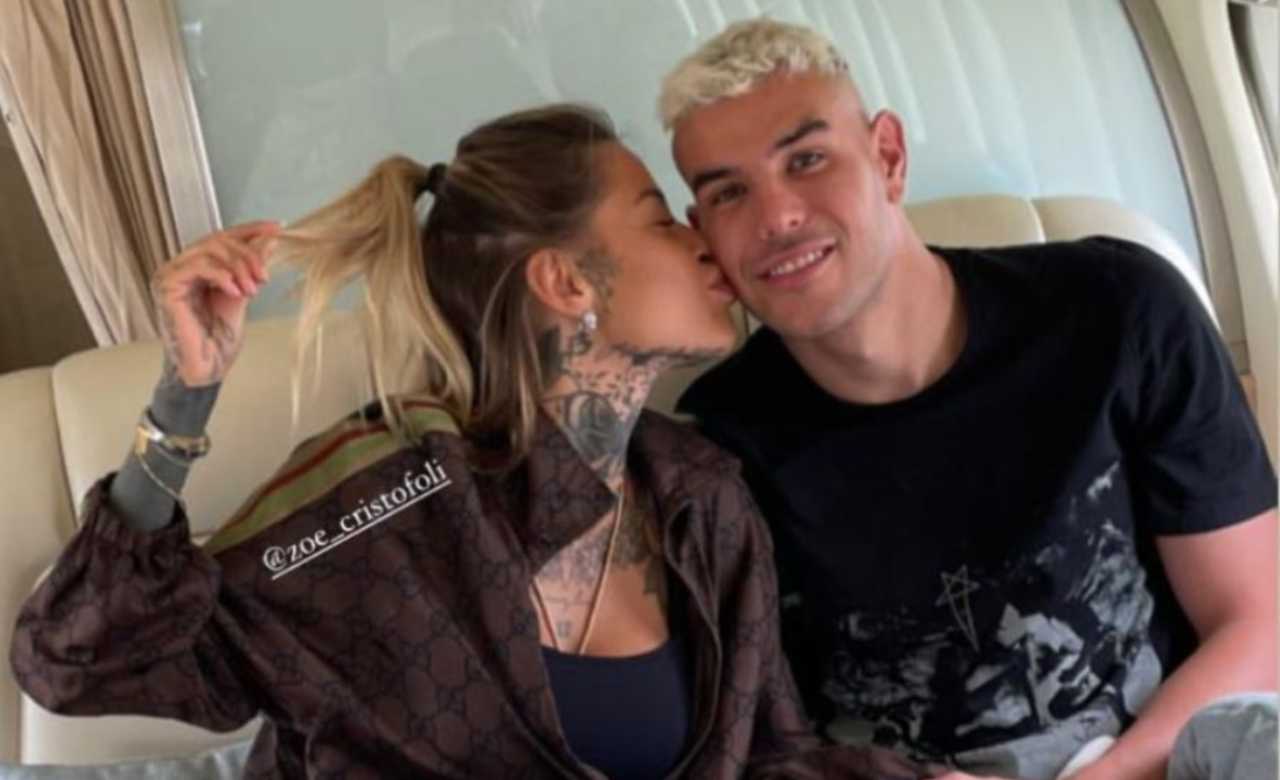 Theo Hernandez e Zoe Cristofoli 