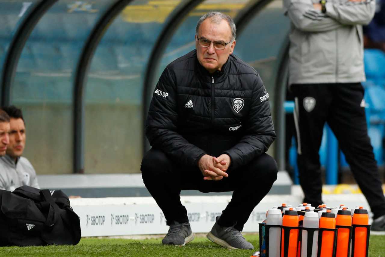 Marcelo Bielsa guida l'Under 11 del Leeds: tutte le "follie" del Loco per il calcio