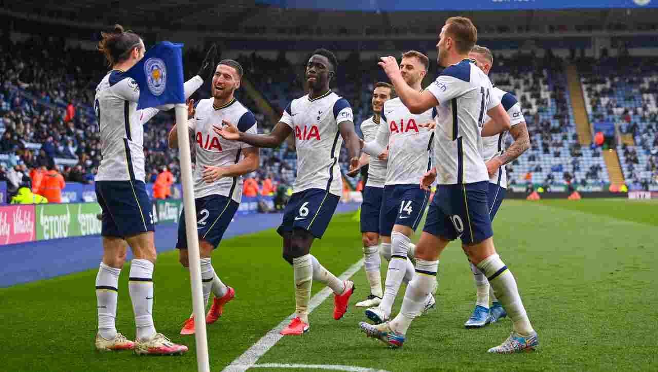 Tottenham, caos allenatore: si offre un candidato inatteso per la panchina