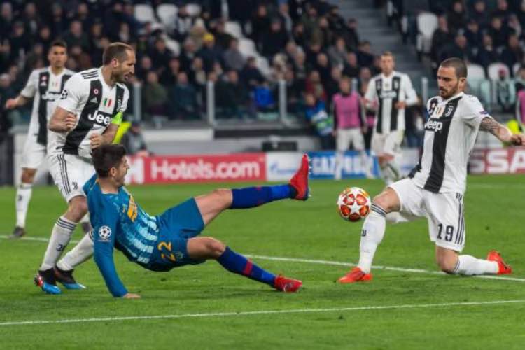 Bonucci, Chiellini e Morata in azione 