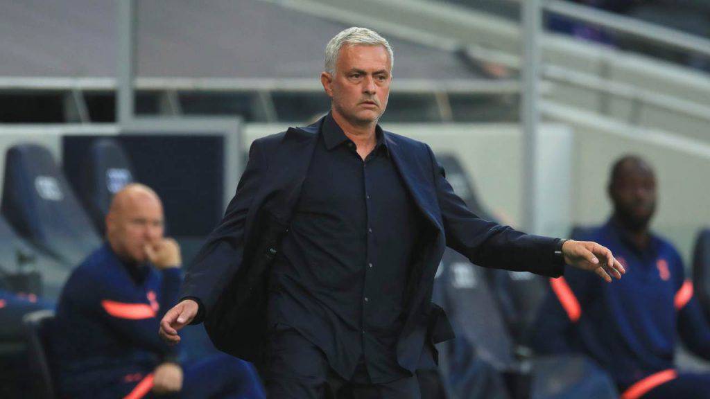 mourinho roma inno