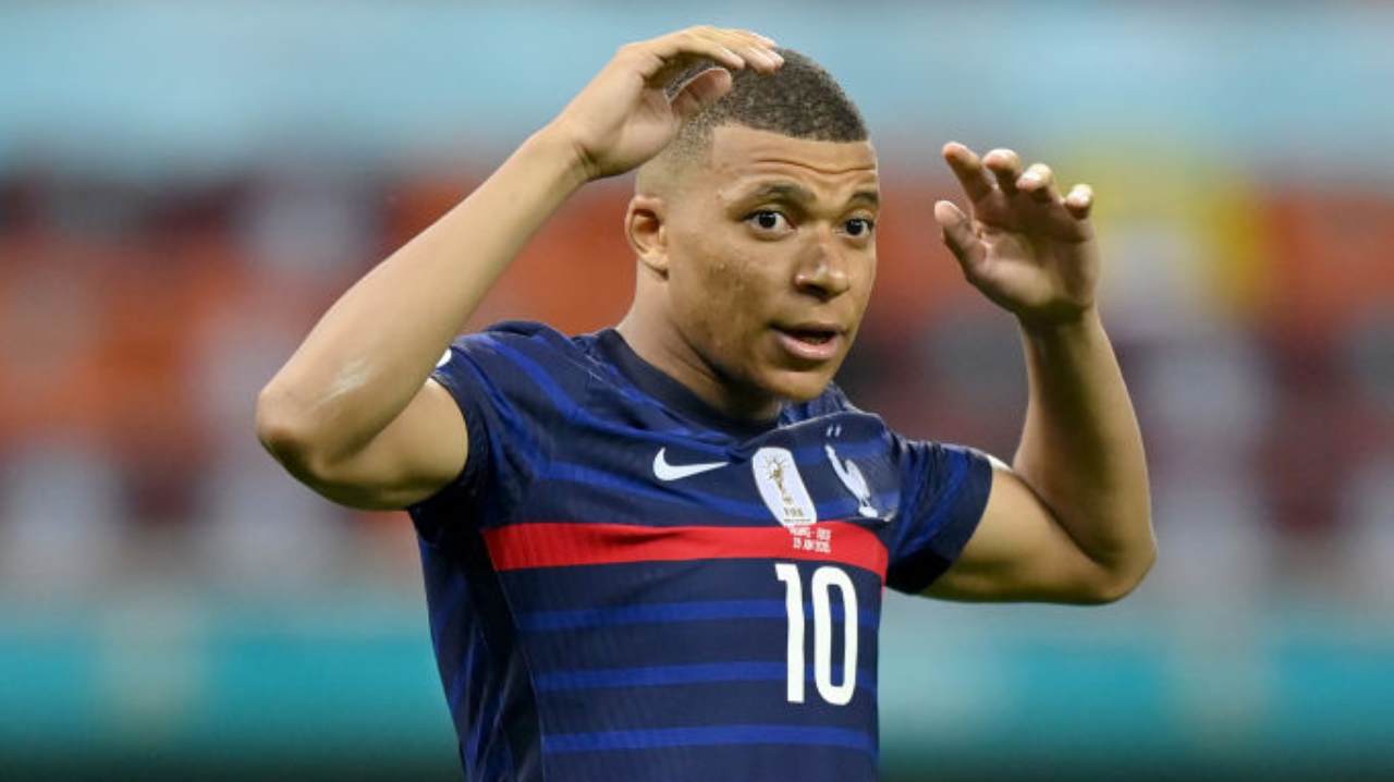 Francia Petizione Mbappé Sommer