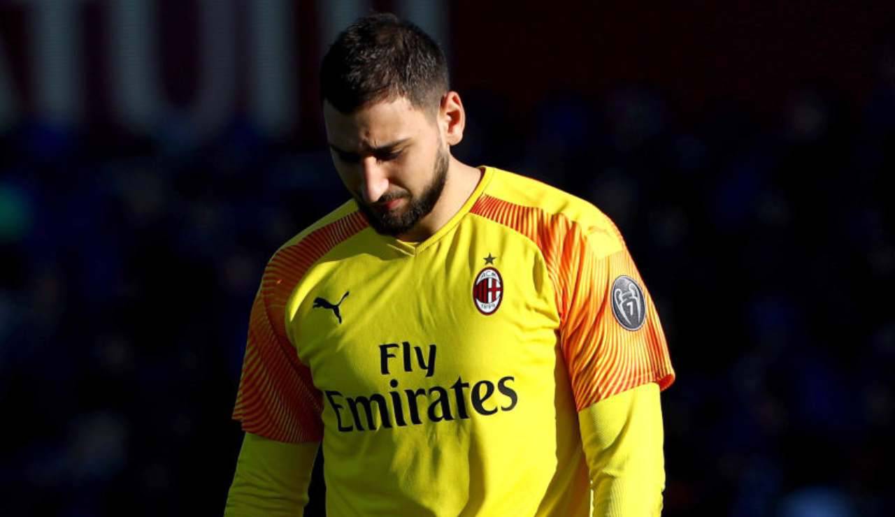 Donnarumma striscioni 