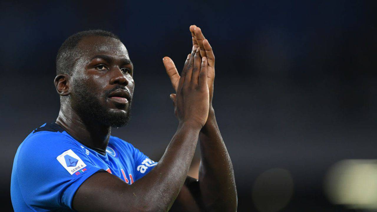 Koulibaly, l'incidente in auto spaventa i tifosi: la reazione sorprende tutti - VIDEO