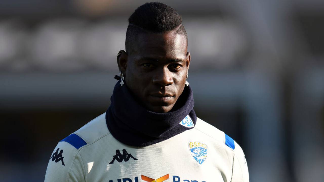 Balotelli Freccette Manchester City